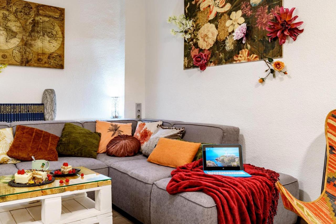 My Granada Garden - Tree Of Life Apartment Ngoại thất bức ảnh